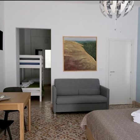 Sole & Luna Guest House Bari Extérieur photo