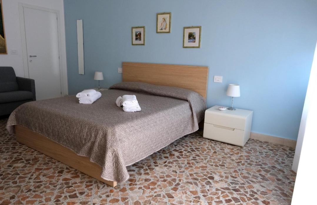 Sole & Luna Guest House Bari Extérieur photo