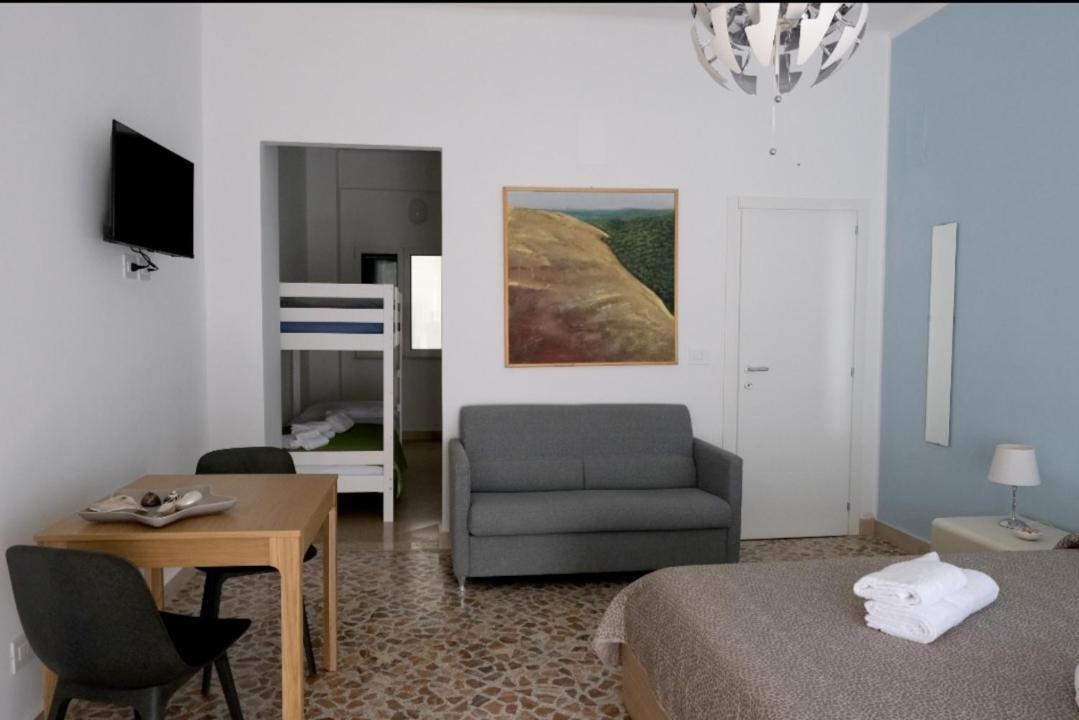 Sole & Luna Guest House Bari Extérieur photo